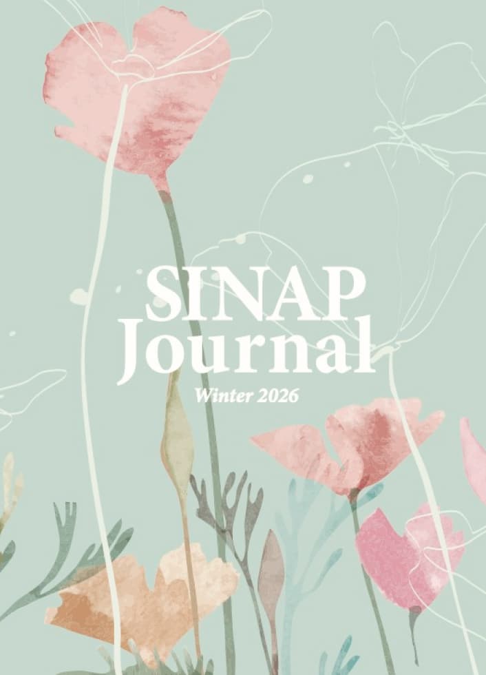 表紙 SINAP Journal Winter 2026 淡いグリーンを背景に花のイラストが描かれたデザイン